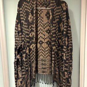 Geometric Patterned Black and Tan Women's Sweater